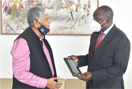 Kenya High Commissioner Mr. Willy Bett visits Vaccination Centre